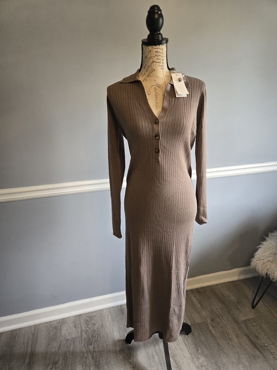 Dresses & Skirts - Ribbed Long-Sleeve Henley Maxi Dress in Taupe